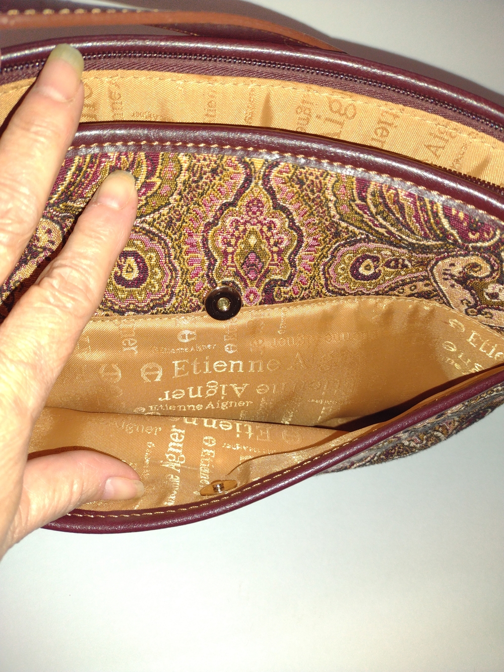 Etienne Aigner Paisley Tapestry Shoulder Bag Brown Faux Leather Trim Charm Clean - Picture 5 of 11